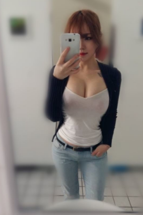 台北找小姐 台北外送茶(柚子) 最強肉體武器 外型妖豔亮麗 身形凹凸